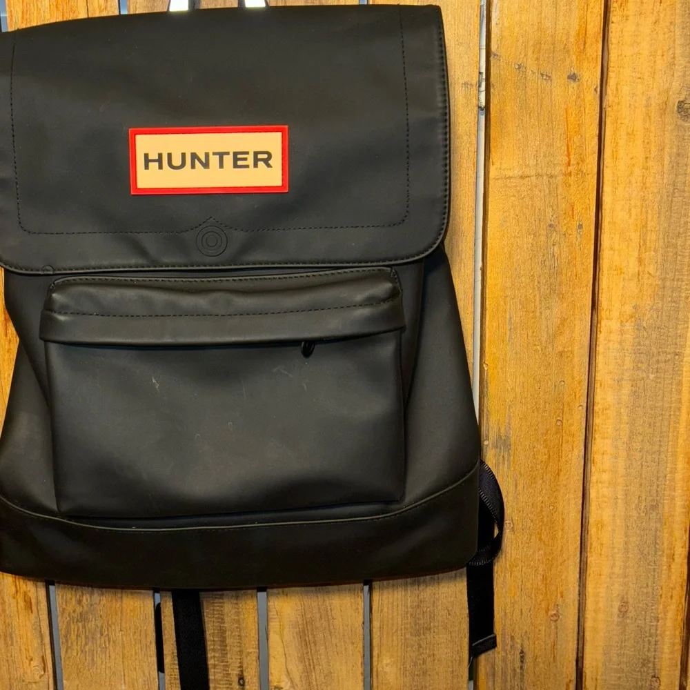 Hunter Backpack - Picture 4 of 11